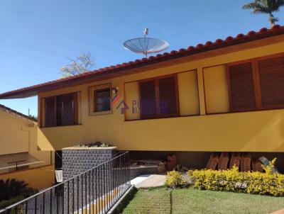 Casa para Venda, em Teresópolis, bairro Iucas, 4 dormitórios, 3 banheiros, 2 suítes, 3 vagas